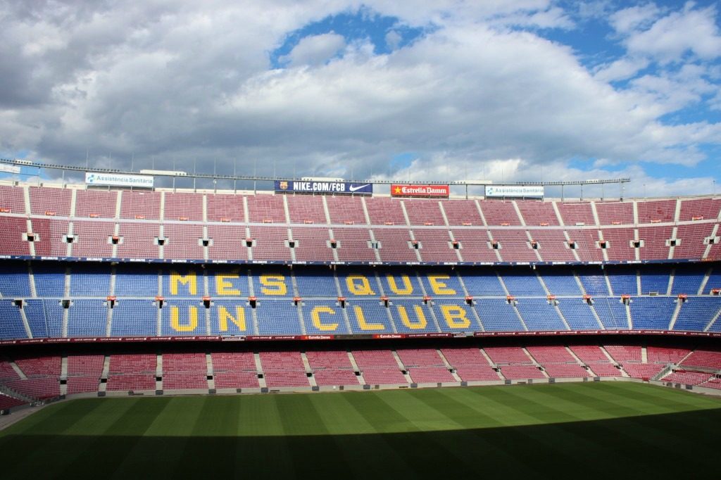 Hola princesa competencia FC Barcelona sklep większy od muzeum na Camp Nou -